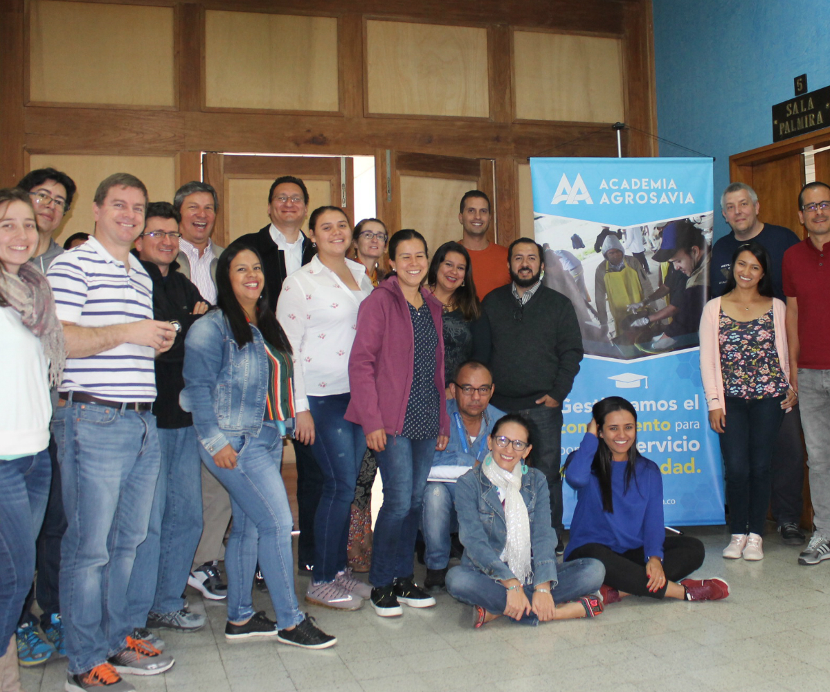 AGROSAVIA y la Universidad de Los Andes realizaron curso de Biocalorimetría en el Centro de Investigación Tibaitatá