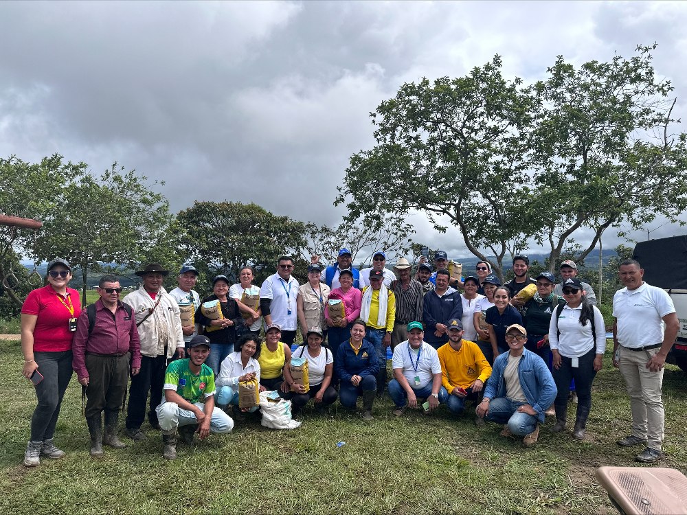 Semillas de esperanza: pequeños productores de Mesetas reciben un impulso para el cultivo del maíz