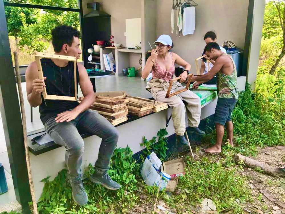AGROSAVIA y el MADR impulsan la participación de Apicultores colombianos en el evento más importante de la apicultura mundial