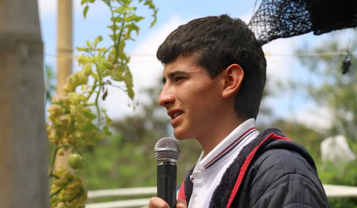 Jóvenes que siembran futuro en Silvia, Cauca