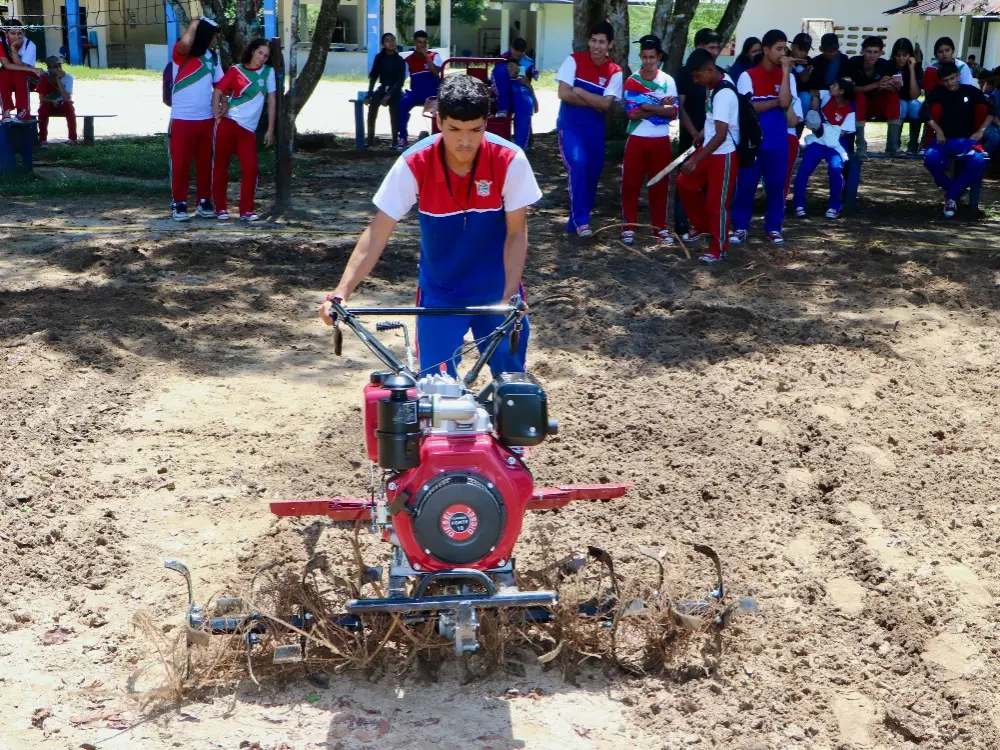 In Santa Fe del Caguán, rural youth sow the future