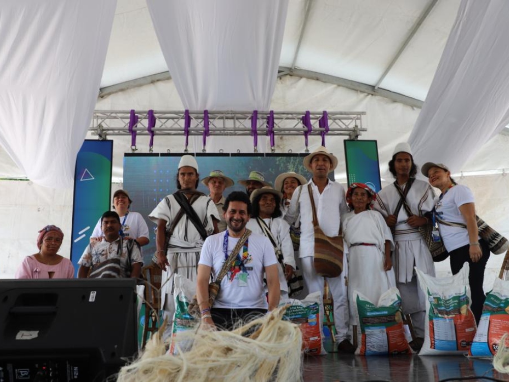 Comunidades indígenas fueron beneficiadas con semillas de fríjol y maíz biofortificado en EXPOAGROSAVIA San Juan del Cesar, La Guajira