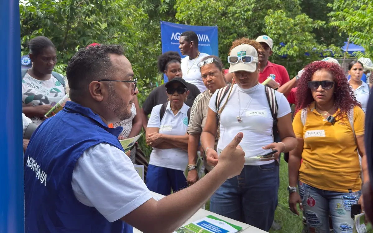 Agricultores raizales fortalecen prácticas agrícolas sostenibles